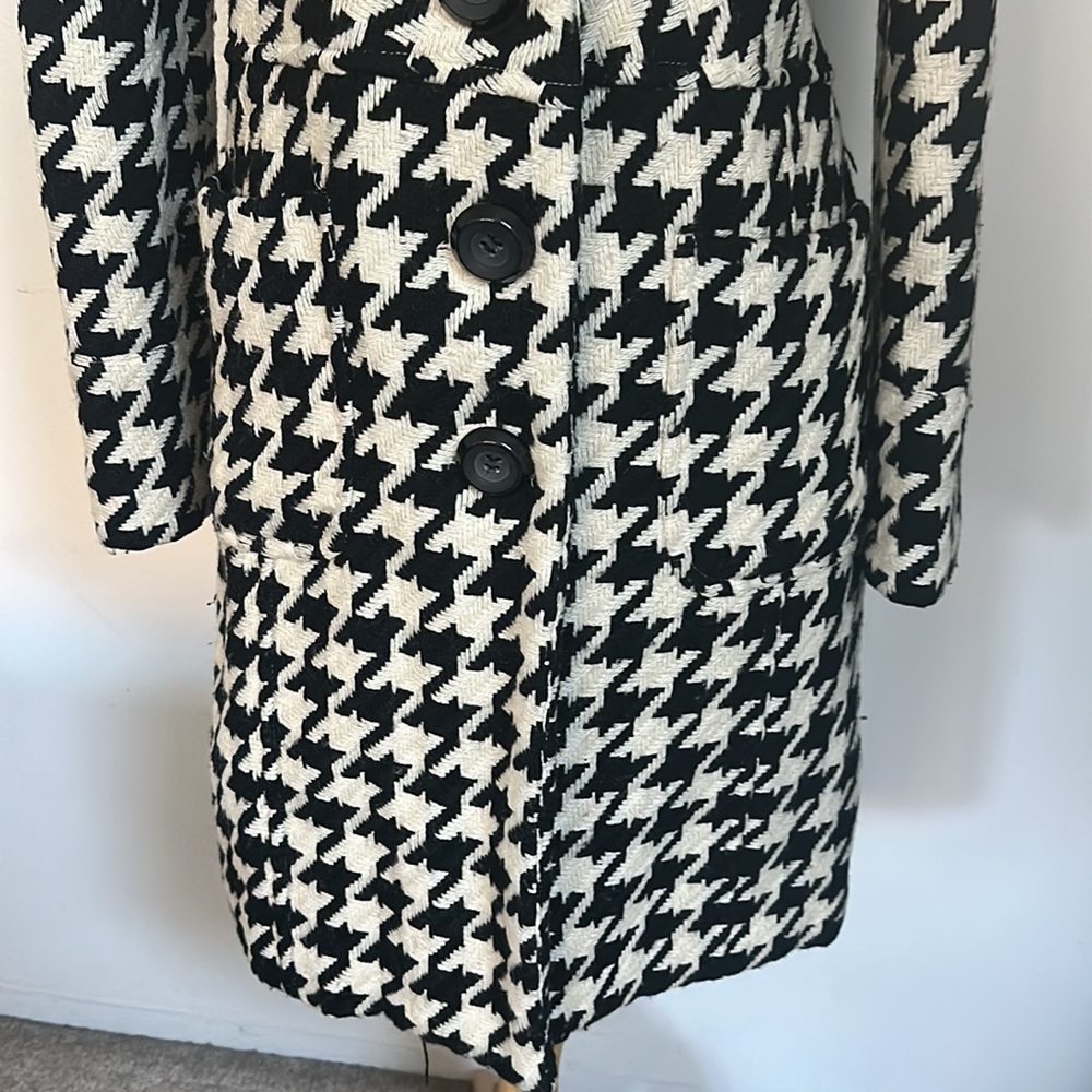 Tailored coat - Picture 3 of 5